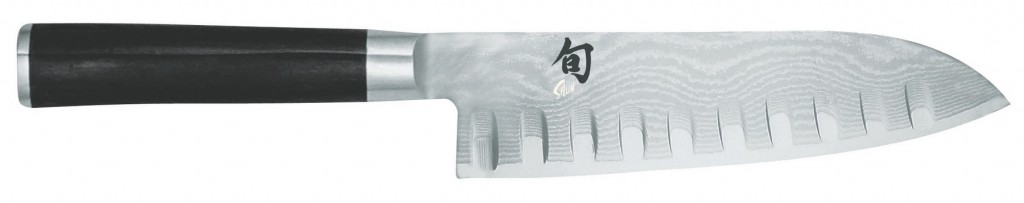 Cuchillo Santoku alveolado de la serie Shun Damasco de KAI