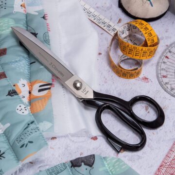 Tijera de sastre de 10″ 3 Claveles con accesorios