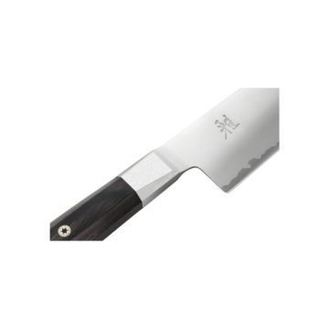 Detalle del mango de los cuchillos japoneses Miyabi 4000 FC – Cuchillalia