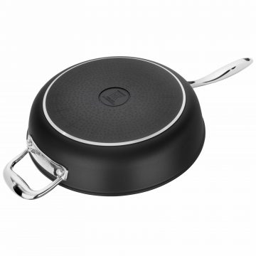 Detalle del fondo de la sartén alta Zwilling Forte – Cuchillalia.com