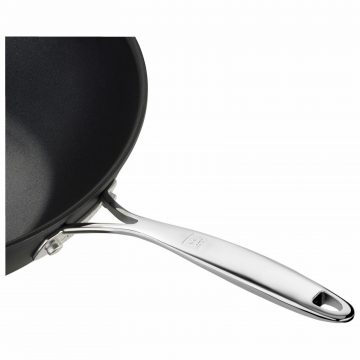 Detalle del mango del wok Zwilling Forte – Cuchillalia.com