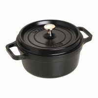 Cocotte negra de 22 cm de Staub 40509-305 - Cuchillalia.com