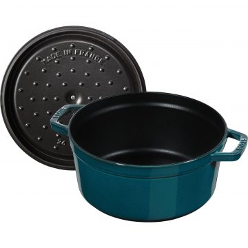 Cocotte color turquesa de 28 cm de Staub 40501-115 con su tapa – Cuchillalia.com