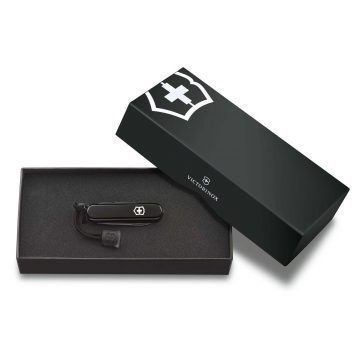 Caja regalo abierta de la navaja multiusos Victorinox Signature Lite Onyx Black de color negro, con 9 funciones – Cuchillalia.com