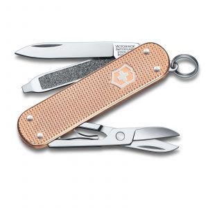 Navaja multiusos Victorinox Classic SD Alox Fresh Peach con mango de aluminio - Cuchillalia.com