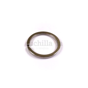 Anilla metálica grande plana-30 mm para llavero Victorinox 4.1840 – Cuchillalia.com