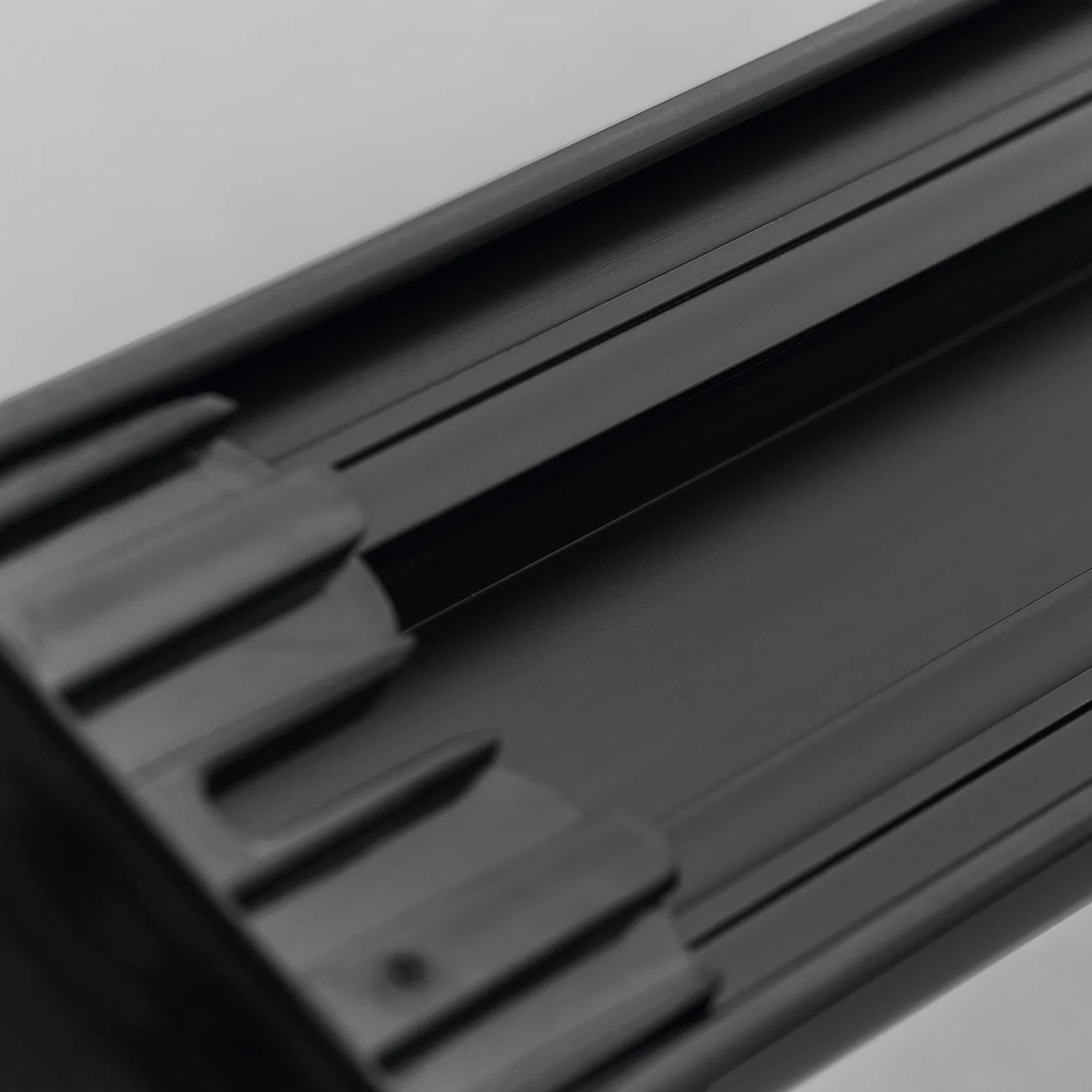 barra-magnetica-negra-35cm-wusthof-2059625235_2059625235_03_detalle-02